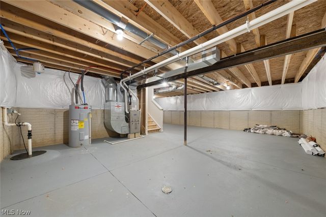 246 River Run Drive, Elyria, OH 44035