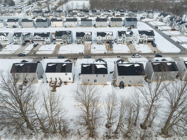 246 River Run Drive, Elyria, OH 44035