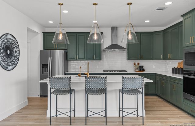 523 Athabaska Trail, New Braunfels, TX 78130