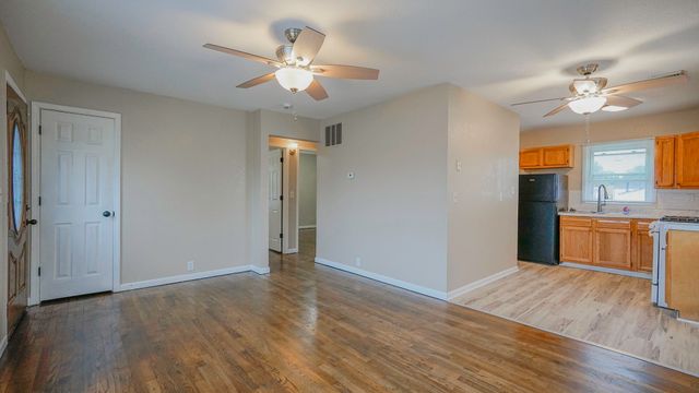 2906 8TH Avenue, Council Bluffs, IA 51501