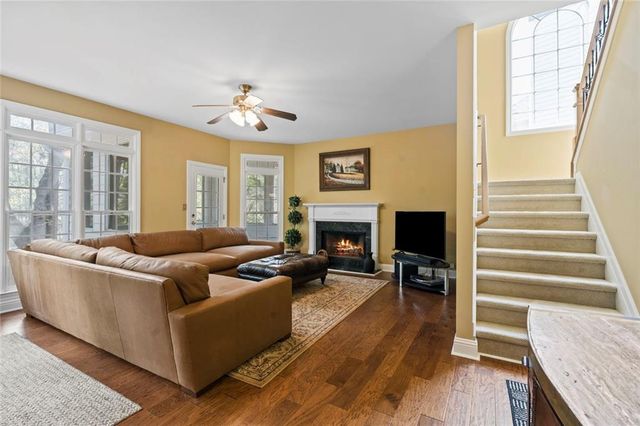 7025 Hampton Bluff Way, Roswell, GA 30075