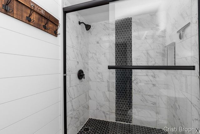 952 Woodside Drive, Holland, MI 49424