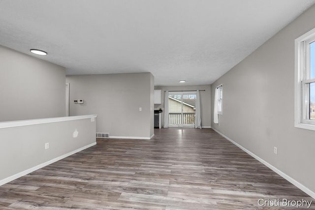 952 Woodside Drive, Holland, MI 49424