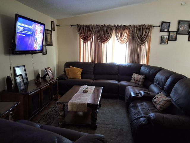 8456 Brunswick Court N, Brooklyn Park, MN 55443
