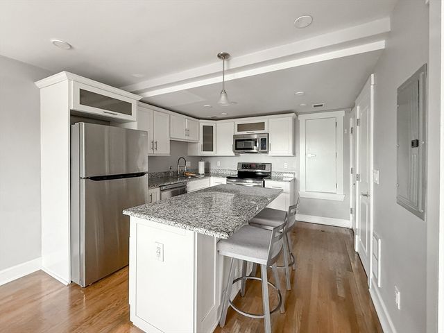 468 Salem St 2, Malden, MA 02148