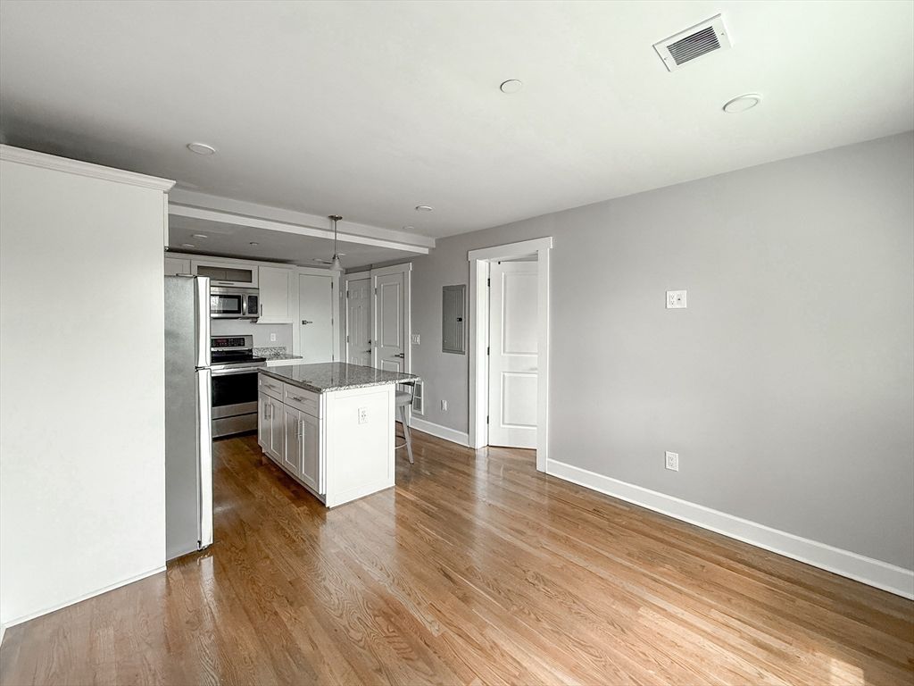 468 Salem St 2, Malden, MA 02148