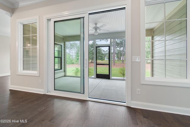 668 Breezewood Drive SE, Bolivia, NC 28422