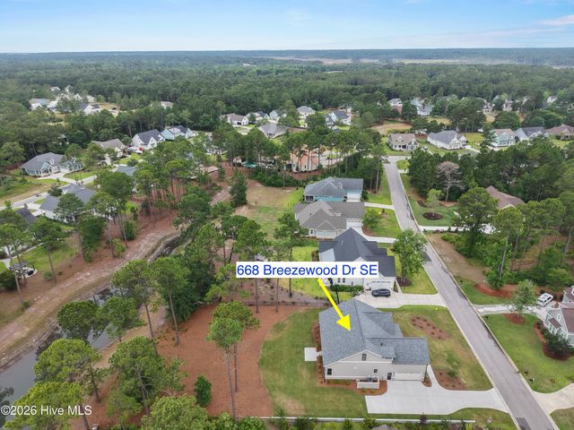 668 Breezewood Drive SE, Bolivia, NC 28422