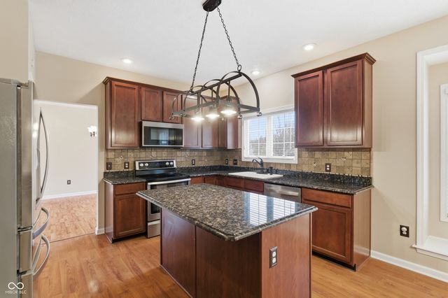 8864 Gardenia Court, Noblesville, IN 46060