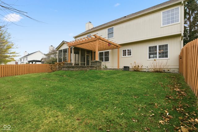 8864 Gardenia Court, Noblesville, IN 46060