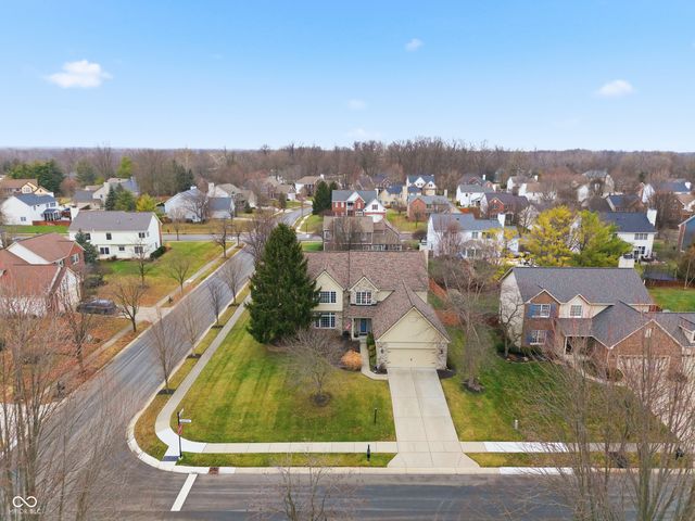 8864 Gardenia Court, Noblesville, IN 46060