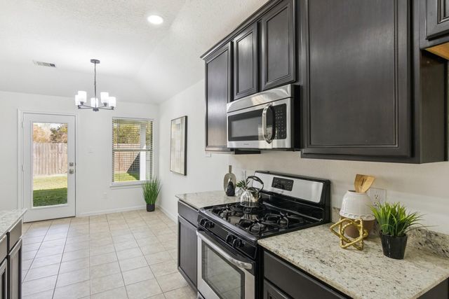 417 De Coster Boulevard, Alvin, TX 77511