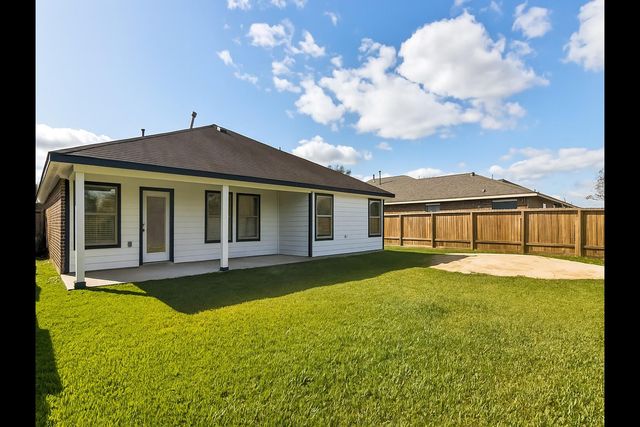 417 De Coster Boulevard, Alvin, TX 77511