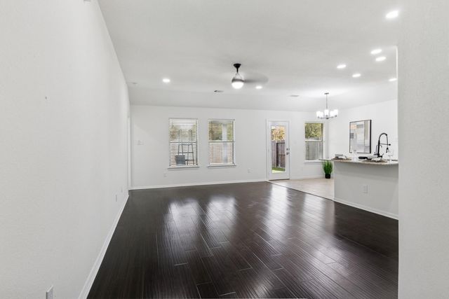 417 De Coster Boulevard, Alvin, TX 77511