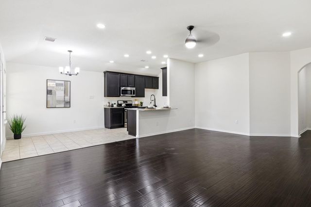 417 De Coster Boulevard, Alvin, TX 77511