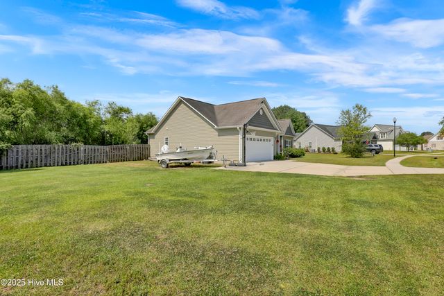 133 Fallbrook Lane, Rocky Point, NC 28457
