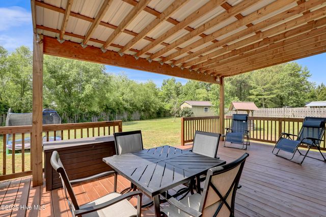 133 Fallbrook Lane, Rocky Point, NC 28457