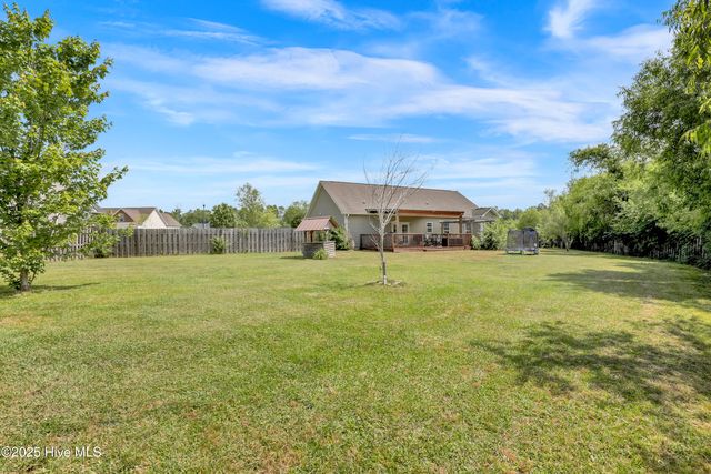 133 Fallbrook Lane, Rocky Point, NC 28457