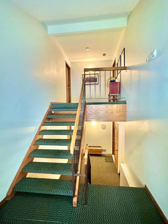 18462 Creeks Bend Drive, Minnetonka, MN 55345 — photo 4