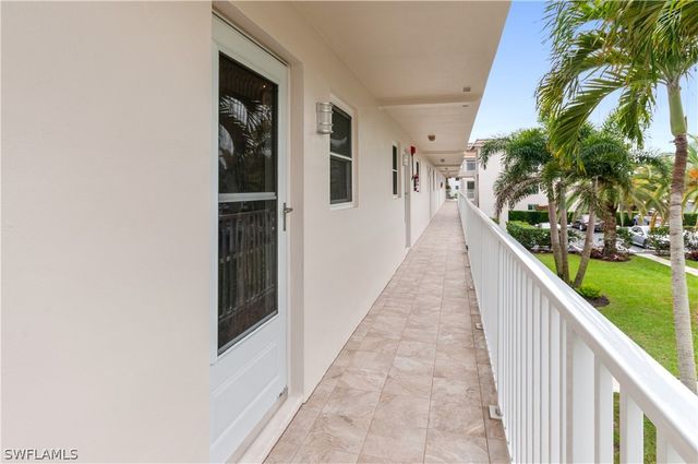 3150 Binnacle DR SE 209 - 2J, Naples, FL 34103