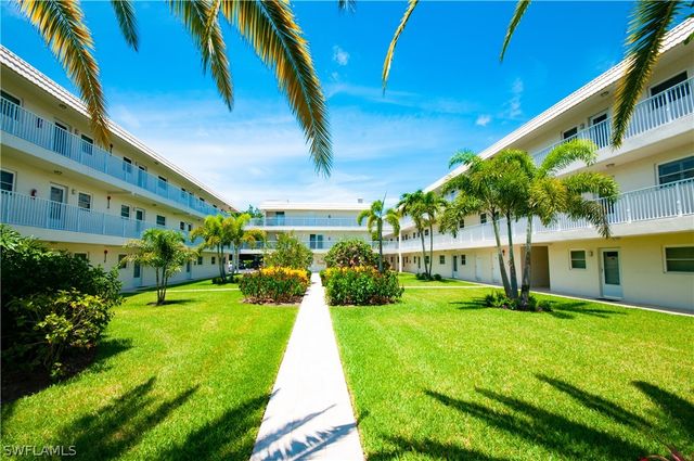 3150 Binnacle DR SE 209 - 2J, Naples, FL 34103