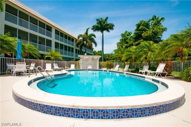 3150 Binnacle DR SE 209 - 2J, Naples, FL 34103