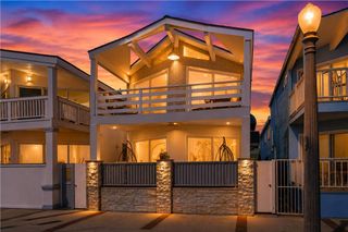 2212 W Oceanfront, Newport Beach, CA 92663