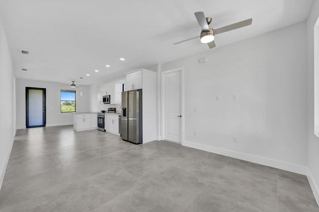 312 Progress Ave, Lehigh Acres, FL 33974