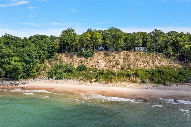 997 Lake Lane, Casco Twp, MI 49090