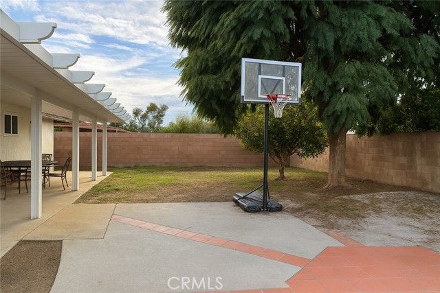 11256 Essex, Pomona, CA 91766