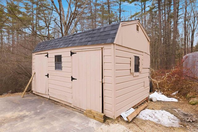 299 Concord Road, Northfield, NH 03276