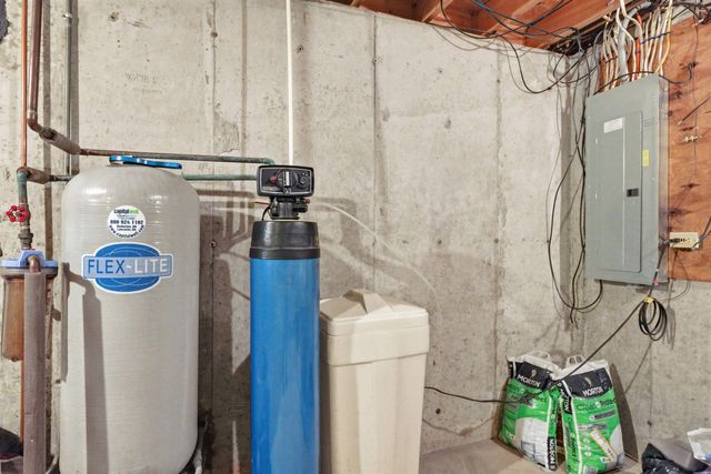 299 Concord Road, Northfield, NH 03276