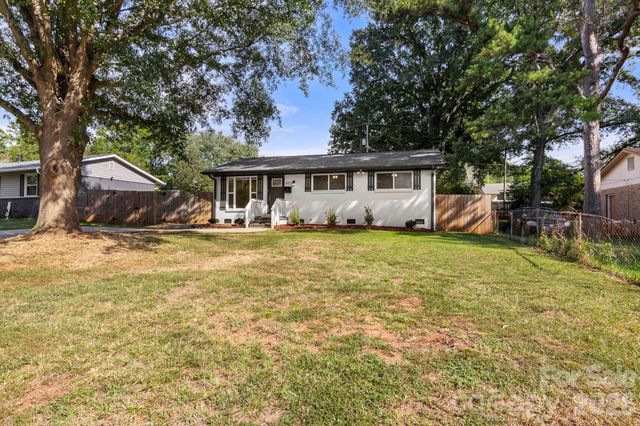 2427 Carrington Court, Charlotte, NC 28208