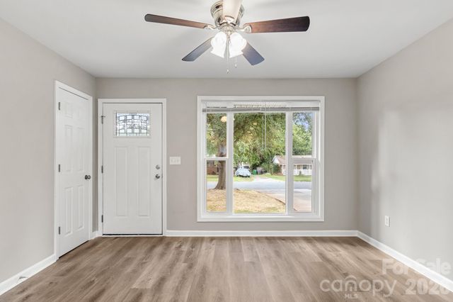 2427 Carrington Court, Charlotte, NC 28208