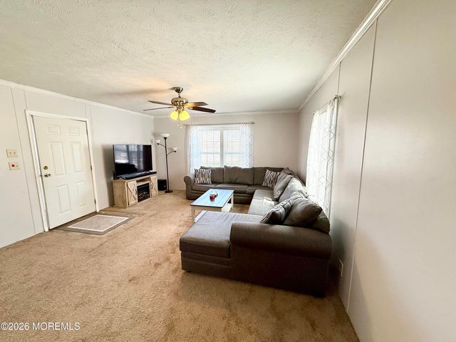 65 Woodchuck Parkway, Whiting, NJ 08759