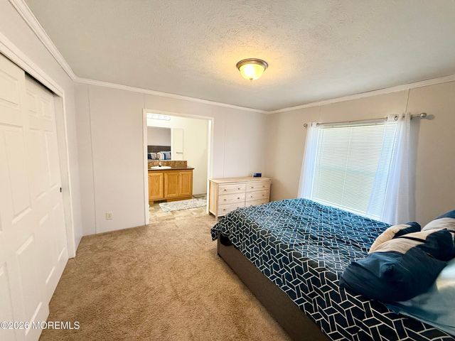65 Woodchuck Parkway, Whiting, NJ 08759