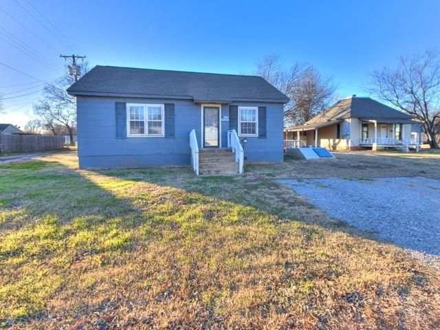 517 N 11th Avenue, Guthrie, OK 73044