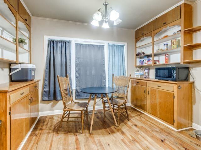 517 N 11th Avenue, Guthrie, OK 73044