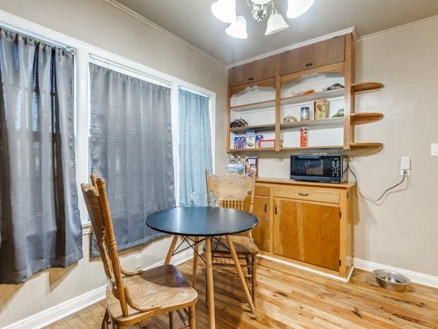 517 N 11th Avenue, Guthrie, OK 73044