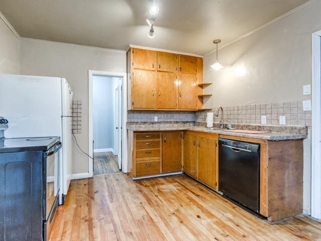 517 N 11th Avenue, Guthrie, OK 73044