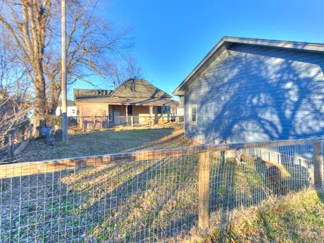 517 N 11th Avenue, Guthrie, OK 73044