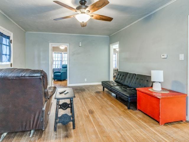 517 N 11th Avenue, Guthrie, OK 73044