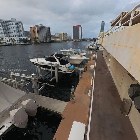 1965 S Ocean Dr 7E, Hallandale Beach, FL 33009