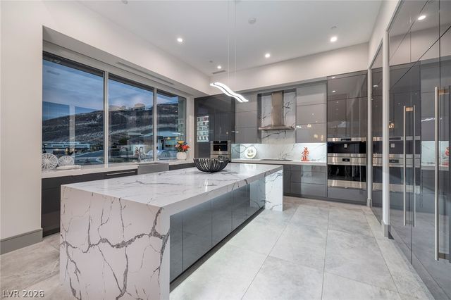 1205 Amber Rim Drive, Henderson, NV 89012