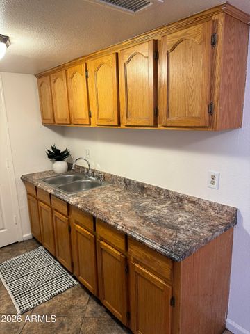 4510 E WOOD Street, Phoenix, AZ 85040