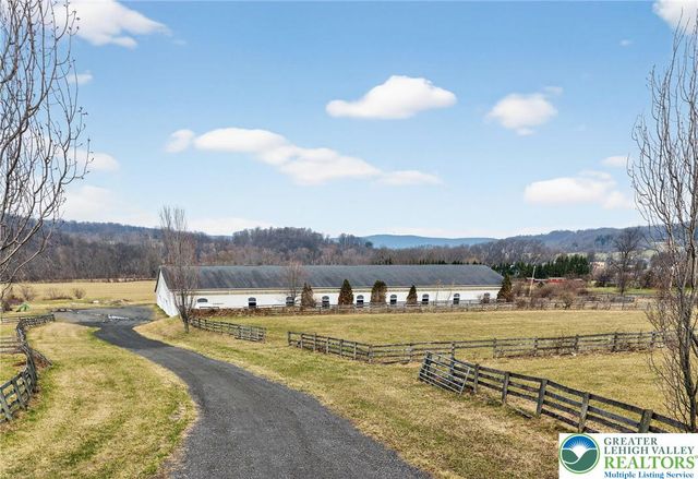 2121 Church View Road, Lower Milford Twp, PA 18036