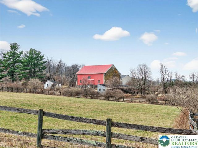 2121 Church View Road, Lower Milford Twp, PA 18036