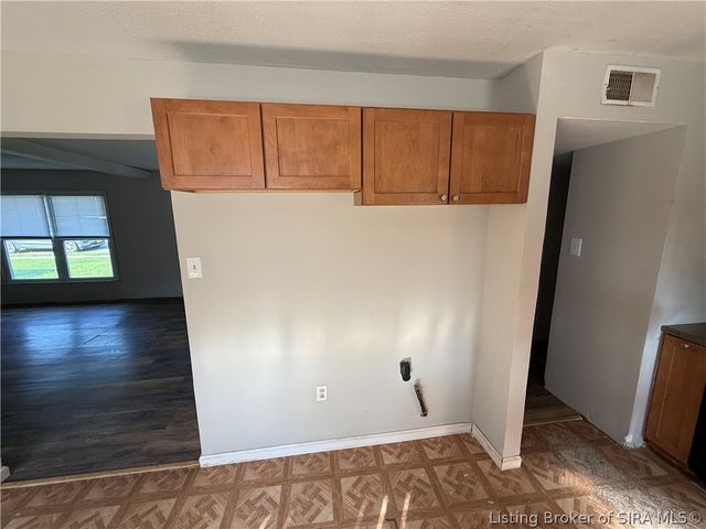 2336 Tupelo Drive, Clarksville, IN 47129