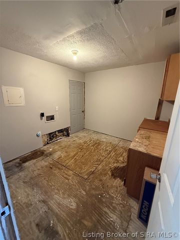 2336 Tupelo Drive, Clarksville, IN 47129