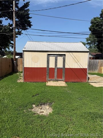 2336 Tupelo Drive, Clarksville, IN 47129